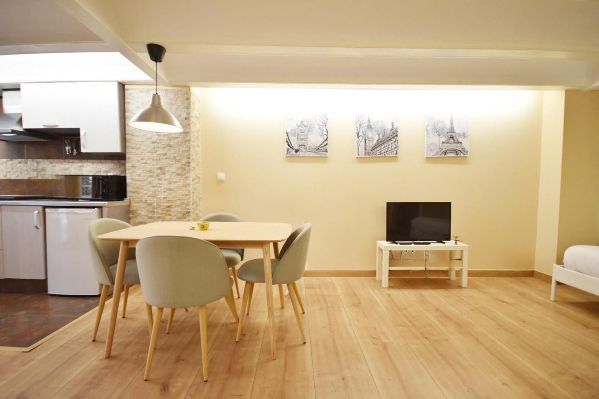 Centrico Apartamento Al Lado De Torres De Quart Валенсия Екстериор снимка