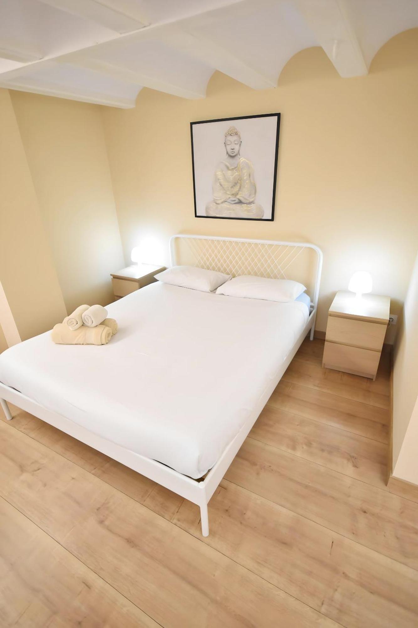 Centrico Apartamento Al Lado De Torres De Quart Валенсия Екстериор снимка